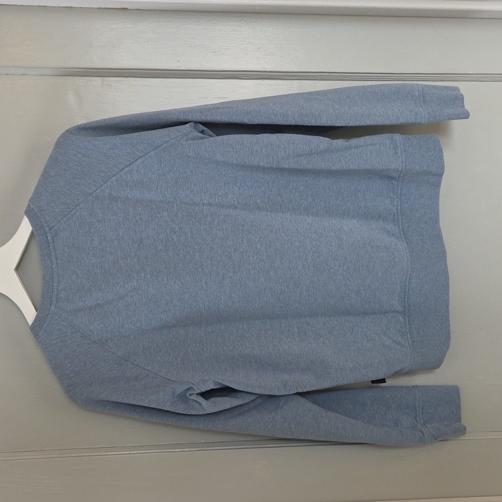 Patagonia Women's Light Blue Crewneck Sweatshirt - Picture 2 of 3